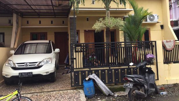 Rumah kontrakan Eks Bupati Batang Yoyok di Pekalongan.
