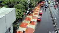 Dengan hilangnya PKL, warga yang melintas pun menjadi lebih nyaman.