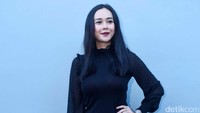 Aura saat ditemui di Gedung Trans TV, Kapten Tendean, Jakarta Selatan pada Senin (13/2/2017). Pool/Noel/detikFoto.