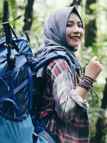 Hijabers Aisyah Punya Cerita Gaib dan Bertaruh Nyawa Saat Naik Gunung