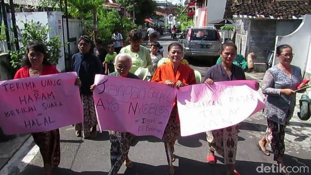 Ketuk Kentongan, Ibu-ibu di Yogya Keliling Kampung Ajak Tak Golput