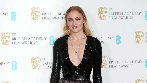 Gaya Para Aktris Cantik di BAFTA 2017 Gaya Para Aktris Cantik di BAFTA 2017