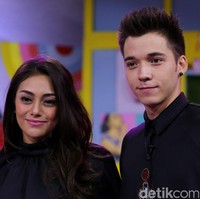 Jika benar akan cerai, ini akadi jadi yang kedua kalinya untuk Celine Evangelista. Sebelumnya dia menjalani pernikahan dengan Dirly Idol dan berakhir cerai setelah dikaruniai dua anak. Foto: Hanif Hawari