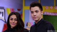 Stefan William selalu setia mendampingi Celine.