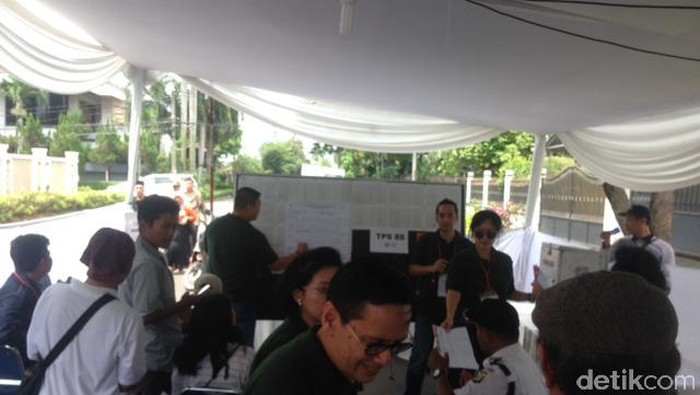 DKPP Tinjau 3 TPS di Pondok Indah Saat Penghitungan Suara