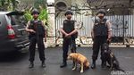 Polisi Siaga di TPS Cagub Agus