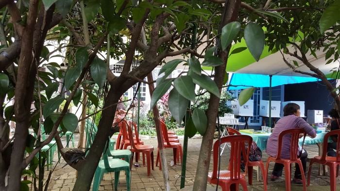 Tak Punya e-KTP, Warga Tanjung Barat Jaksel Ditolak Nyoblos di TPS