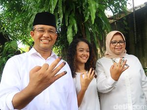 Anies: Alhamdulillah, Lega Nyoblos Peci Sendiri