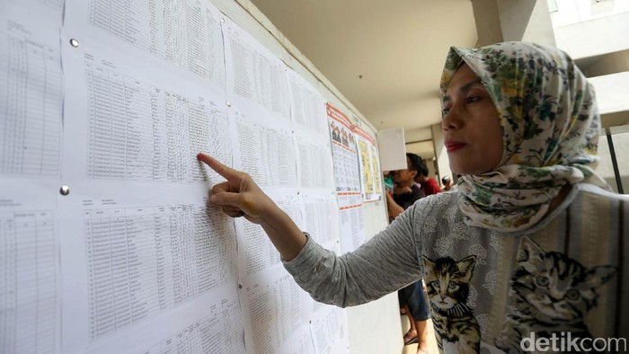 KPU DKI: Warga Bisa Ambil C6 di KPPS hingga Hari Ini Pukul 16.00