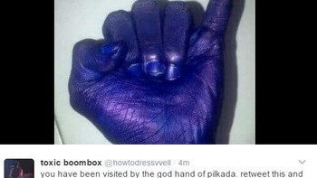 Atau malah tangan dimasukkan semuanya sekalian. Foto: Istimewa