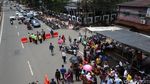 Warga Matraman Mencoblos di Jalan Raya