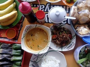 Setelah Pesta Demokrasi, Wisata Kuliner Dulu di Soto Betawi Haji Mamat