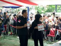 Penampilan Annisa Pohan Berhijab di Hari Pencoblosan