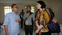 Ketua MPR ikut memantau proses jalannya pemungutan suara di TPS ini.