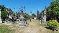 Alasan pembuatannya karena di sini tempat tinggal bapak ibunya. Jadi di taman ini merefleksikan sisi lain dari agama Buddha dan Hindu (Masaul/detikTravel)