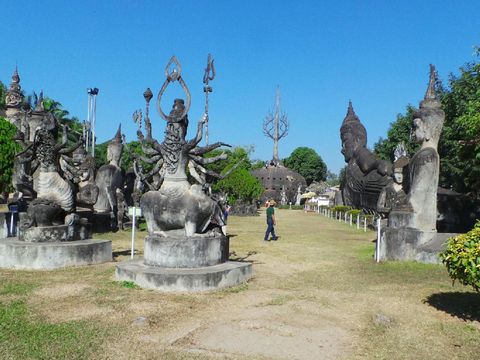 Buddha Park, Taman dengan Patung Jumbo dari Laos