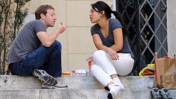 Sejak Facebook melantai di bursa saham pada tahun 2012, tiap tahun jumlah kekayaan Zuck bertambah sekitar USD 9 miliar. Saat ini, kapitalisasi pasar Facebook adalah USD 547 miliar. Foto: Getty Images