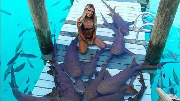 Gadis Seksi Ini Beda, Lakukan Hal Ekstrem di Laut