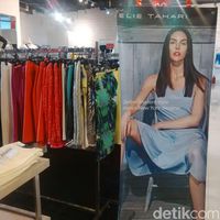 Baju Kerja Diskon 70% di Kuningan City, Blus Mulai dari Rp 