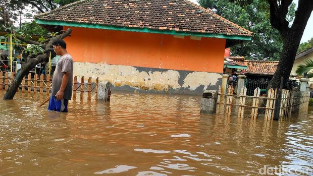 Banjir di Jalan Taman Bukit Duri