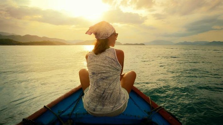 Ilustrasi traveler wanita (Thinkstock) Ilustrasi traveler wanita (Thinkstock)