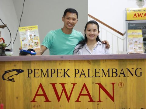 Galank Rintis Kedai Nasi Goreng, Fran dan Bayu Pradana Teruskan Usaha Keluarga