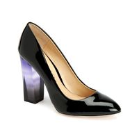 Desain Sepatu, Katy Perry Ambil Nama Hillary Clinton dan Lena Dunham