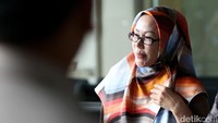 Ratu Atut merupakan tersangka dalam kasus korupsi pengadaan alat kesehatan (alkes) di Provinsi Banten. Kasus korupsi pengadaan alkes ini terjadi di Banten pada tahun anggaran 2011-2013. Diketahui, Atut bersama adik kandungnya, Tubagus Chaeri Wardana alias Wawan, sudah ditetapkan sebagai tersangka sejak 2014.