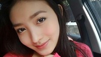 Senyum manisnya dijamin mampu membuat pria jatuh hati. Dok. Instagram/natashawilona12