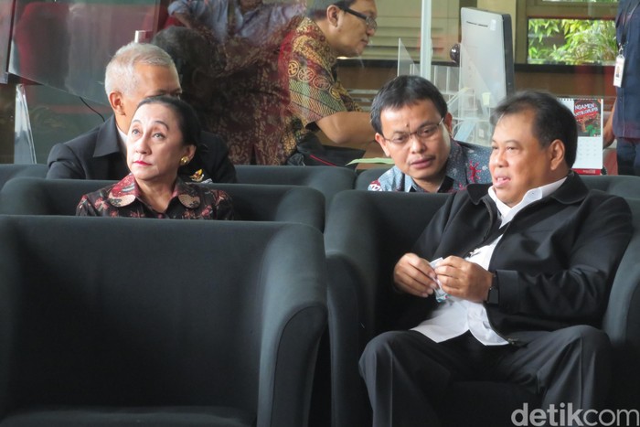 Kasus Patrialis, Ketua MK dan 3 Hakim Konstitusi Dipanggil KPK