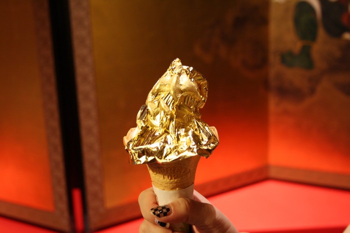 Kamu Harus Coba Es Krim Emas dari Jepang