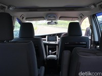 Merasakan Mewahnya Innova Diesel