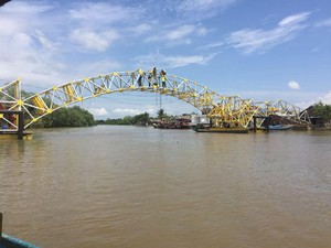 Perbaikan Jembatan Apung Cilacap Ditargetkan Selesai Maret 2017