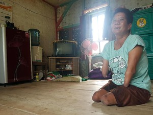 Kisah Haru Pengemis Difabel yang Dimodali Buka Warung