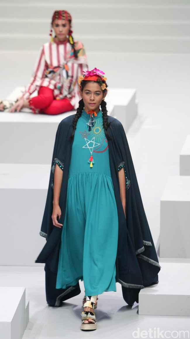 Koleksi Mel Ahyar mengangkat tema Pata Runa Indonesia Fashion Week 2017 di Jakarta Convention Center. Senayan. Jakarta. [Foto: Mohammad Abduh/Wolipop]