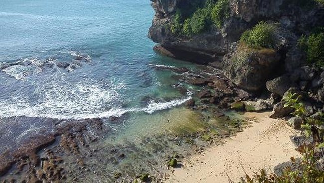 5 Pantai Anti Mainstream di Bali Untuk Long Weekend Kamu