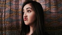 Lucunya dara berusia 17 tahun itu pasang duck face. Dok.instagram/rantymaria