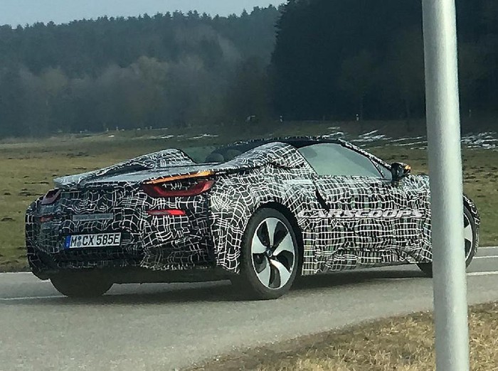 BMW i8 Tanpa Atap Mulai Diuji