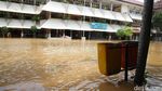 SMA 8 Bukit Duri Terendam Banjir