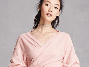 5 Atasan Pastel yang Modis untuk Bergaya Ala Musim Semi