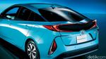 Toyota Prius PHV Lebih Jauh dan Lebih Ngebut!
