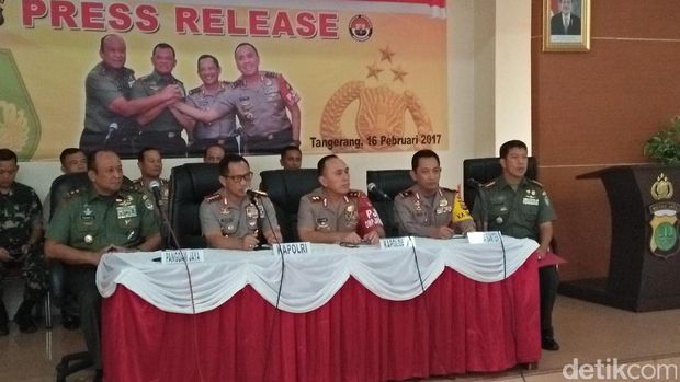 Kapolri Jenderal Tito Karnavian gelar jumpa pers di Mapolres Tangerang