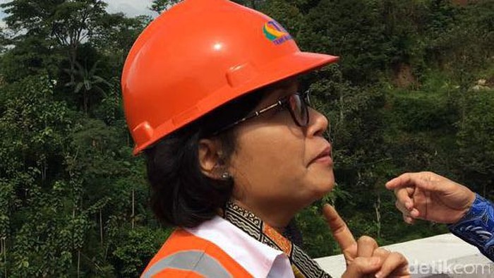 Tumben Menkeu Blusukan ke Jalan Tol, Ini Kata Sri Mulyani