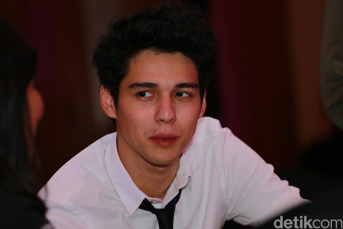 Baru Pasang Behel, Maxime Bouttier Kesulitan Artikulasi Kata