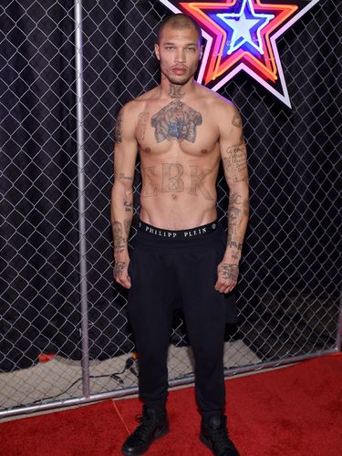 Mantan Napi Tampan Ini Jadi Model di New York Fashion Week