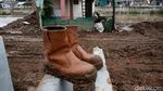 Melihat Tanggul Ciliwung yang Belum Diturap