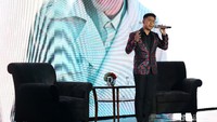 Acara makan malam tersebut dibuka oleh penampilan dari Chakra Khan di Menara Bank Mega, Kapten Tendean, Jakarta Selatan pada Kamis (16/2/2017) malam.