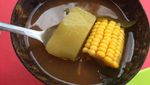 Enaknya Empal Penyet Dicocol Sambal Mentah Khas Sunda