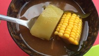 Sayur asem bisa di sini patut dicicip. Isiannya lengkap dengan kuah segar yang nikmat.
