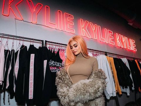 Kim Kardashian Diam-diam Curi Lipstik Kylie Jenner di Toko New York